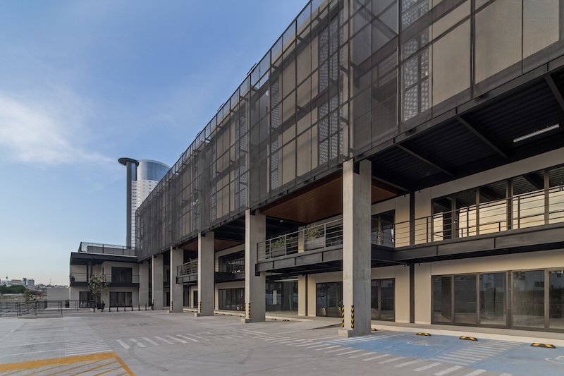 ARA-Center-M27-Arquitectos-lateral